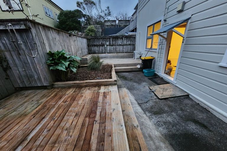 Photo of property in 121 Owen Street, Newtown, Wellington, 6021