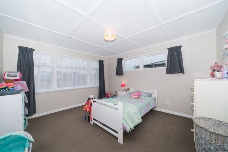 Photo of property in 30 Guy Avenue, Takaro, Palmerston North, 4410