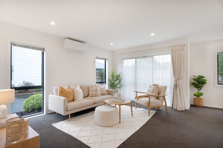 Photo of property in 10 Okoutu Lane, Moera, Lower Hutt, 5010