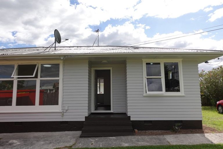 Photo of property in 6 Fisher Crescent, Otara, Auckland, 2023