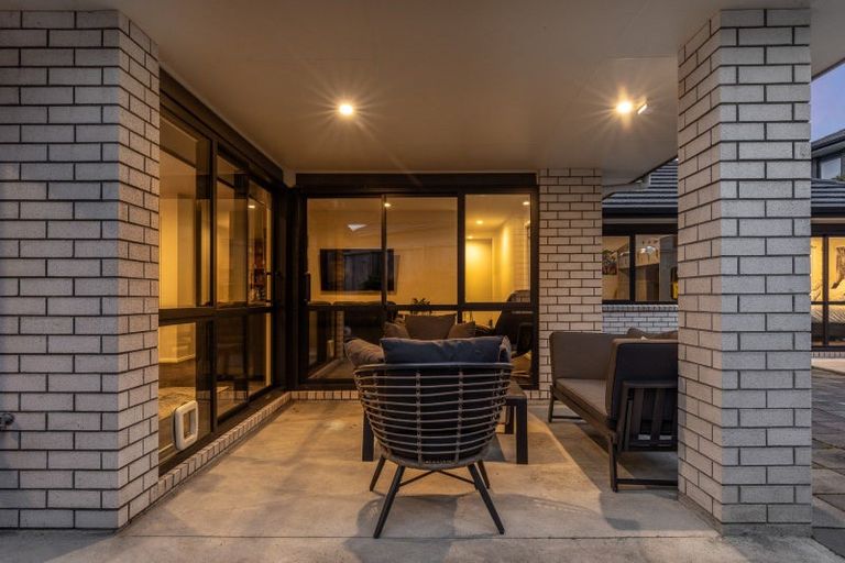 Photo of property in 14 Schooner Drive, Whitby, Porirua, 5024