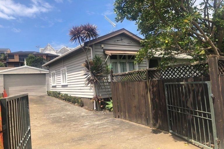 Photo of property in 11 Robert Street, Ellerslie, Auckland, 1051