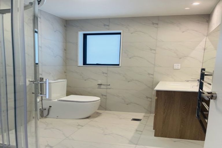 Photo of property in 7 Awhi Way, Karaka, 2578