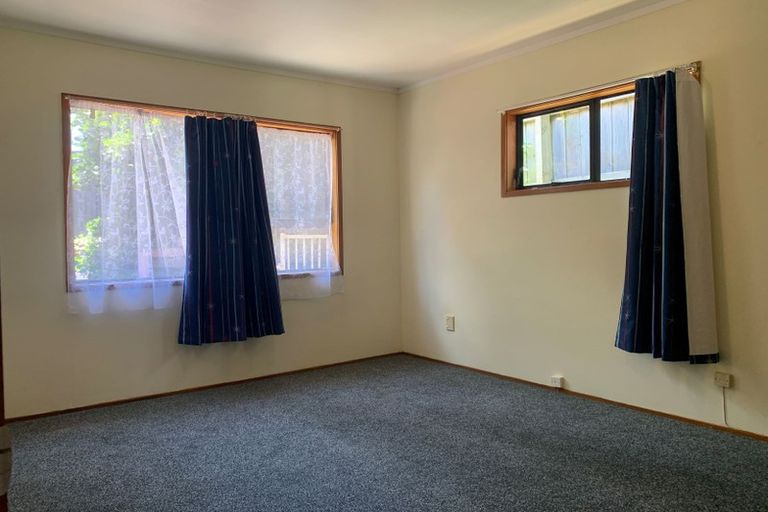 Photo of property in 4/20 Reid Road, New Lynn, Auckland, 0600
