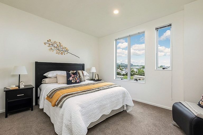 Photo of property in 13 Albionvale Road, Glen Eden, Auckland, 0602