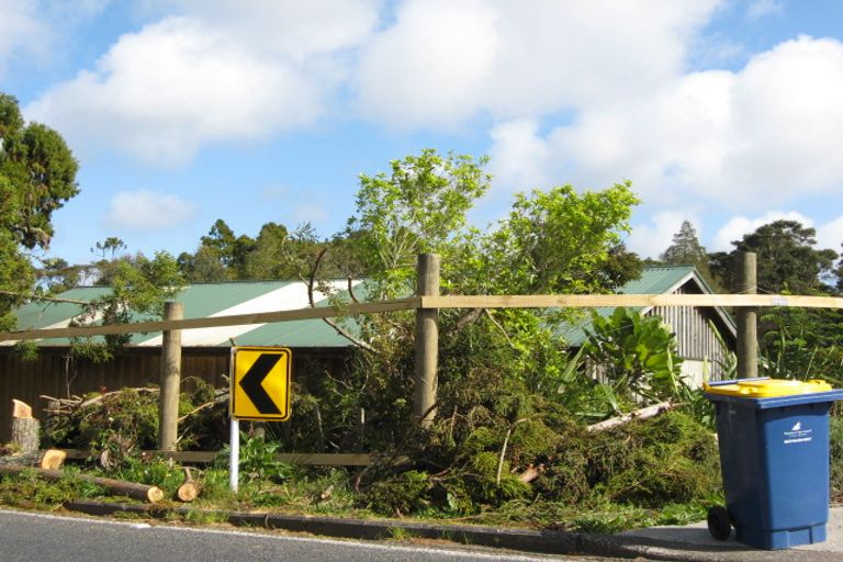 Photo of property in 247 Forest Hill Road, Waiatarua, Auckland, 0612
