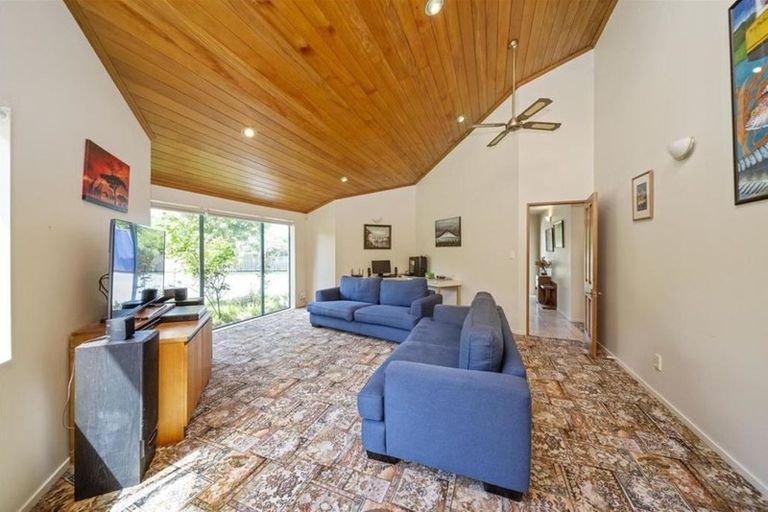 Photo of property in 173 South Road, Hawera, 4610