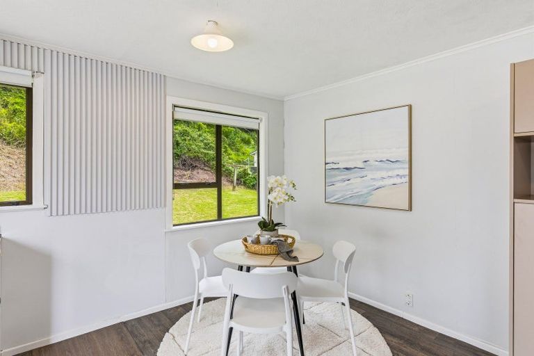 Photo of property in 52 Ruahine Street, Paraparaumu, 5032