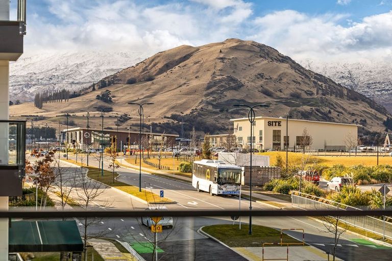 Photo of property in 301/34 Red Oaks Drive, Frankton, Queenstown, 9300