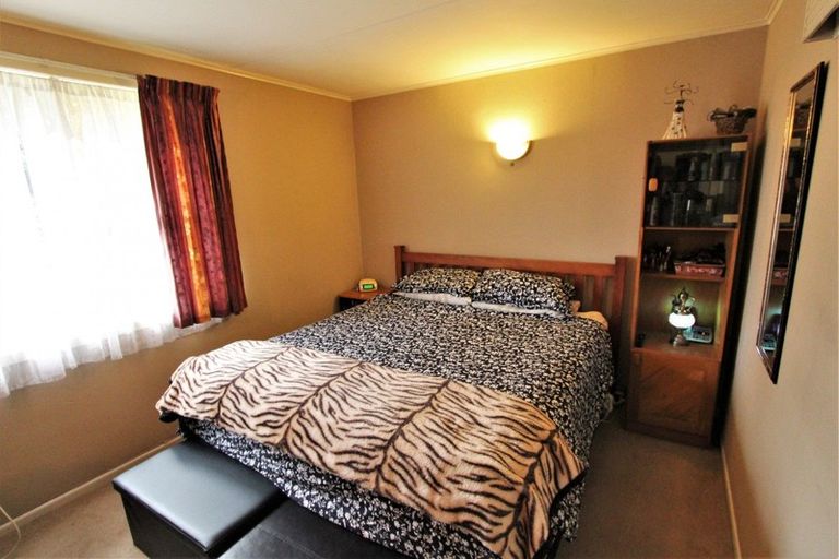 Photo of property in 26 Tarapunga Place, Tokoroa, 3420