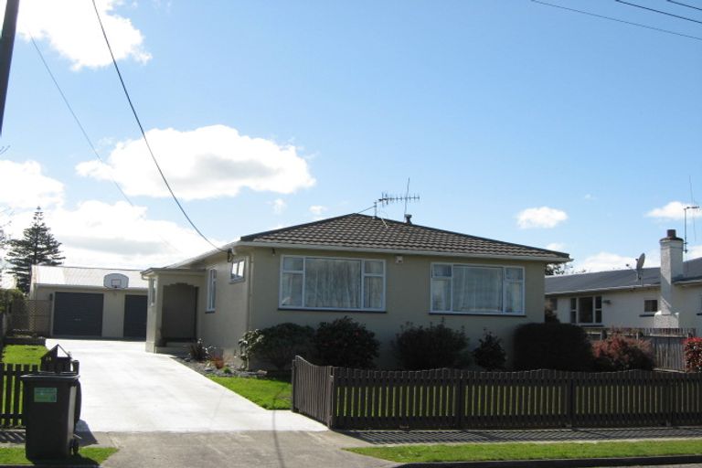 Photo of property in 14 Beaven Street, Marton, 4710