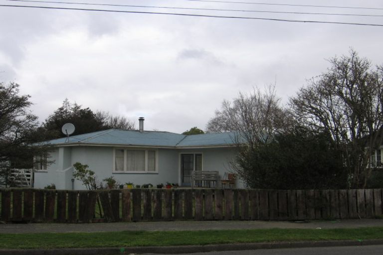Photo of property in 27 Kummer Crescent, Masterton, 5810