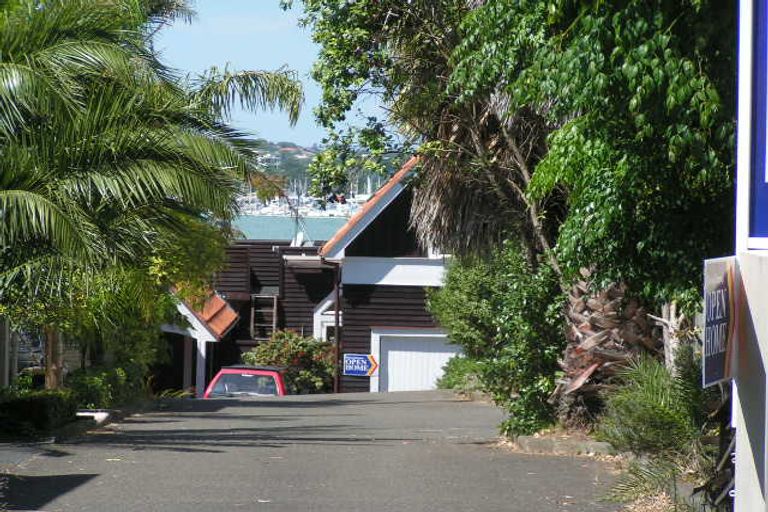 Photo of property in 1/69 Princes Street, Northcote Point, Auckland, 0627