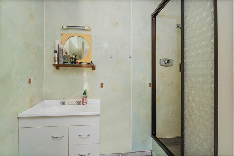 Photo of property in 38 Robinson Road, Whitianga, 3510