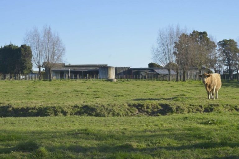 Photo of property in State Highway 1, Otaki, 5512