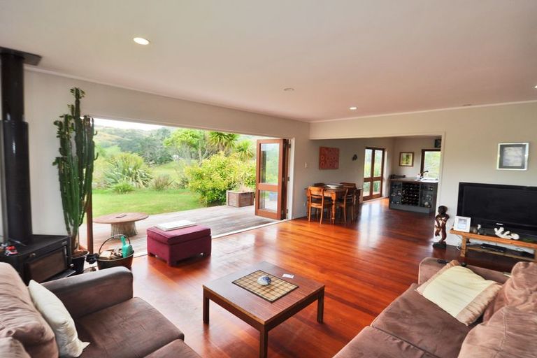 Photo of property in 19 Davie Martin Road, Kaipara Flats, Warkworth, 0981