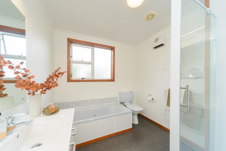 Photo of property in 95 Marne Street, Hokowhitu, Palmerston North, 4410