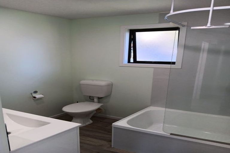 Photo of property in 48a Woodend Road, Woodend, 7610