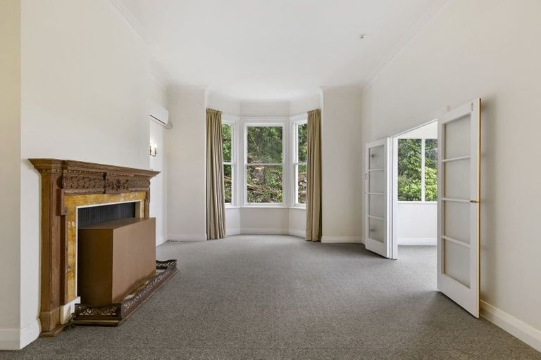 Photo of property in 86 Salamanca Road, Kelburn, Wellington, 6012