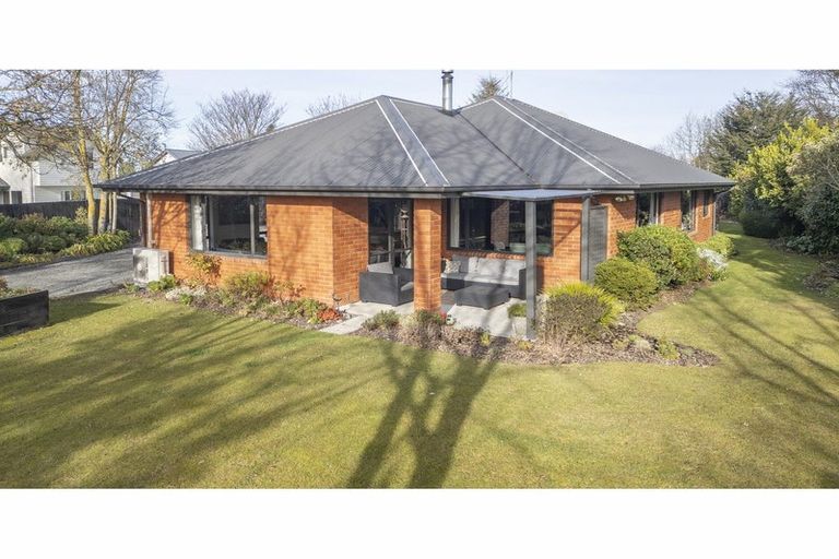 Photo of property in 10 Kowhai Street, Oxford, 7430