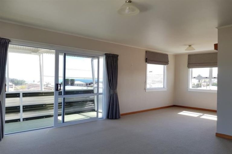 Photo of property in 3/53 Young Street, New Plymouth, 4310