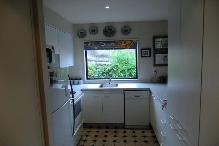 Photo of property in 3/21 Hewitts Road, Merivale, Christchurch, 8014