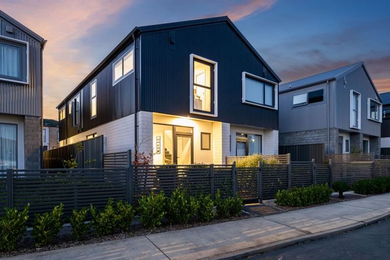 Photo of property in 11 Tokitoki Way, Kenepuru, Porirua, 5022