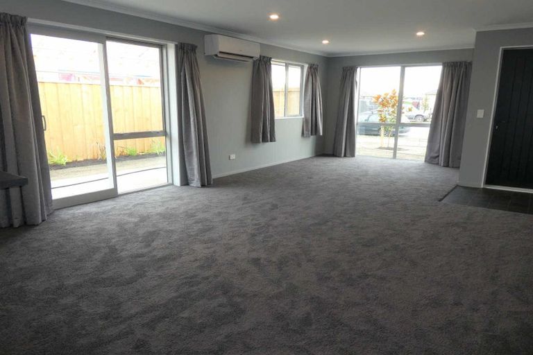 Photo of property in 18 Northmoor Boulevard, Rolleston, 7615