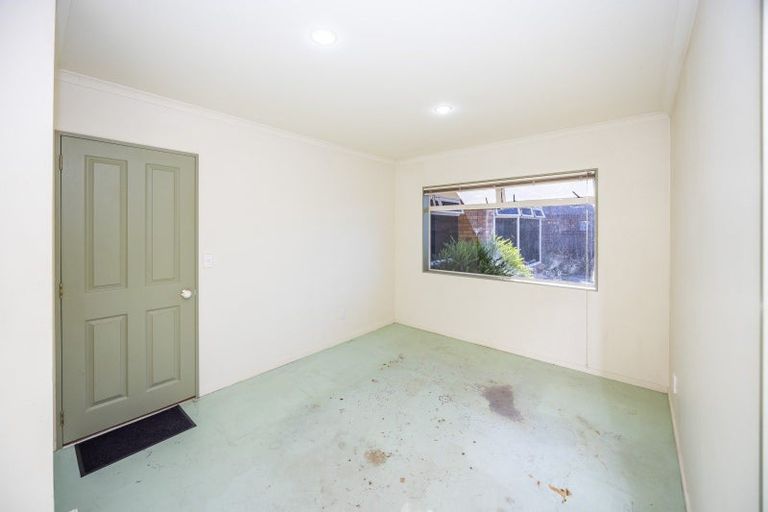 Photo of property in 15 Roderick Place, Rototuna, Hamilton, 3210