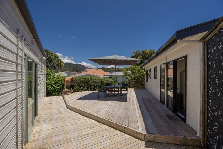 Photo of property in 1 Norfolk Place, Tairua, 3508