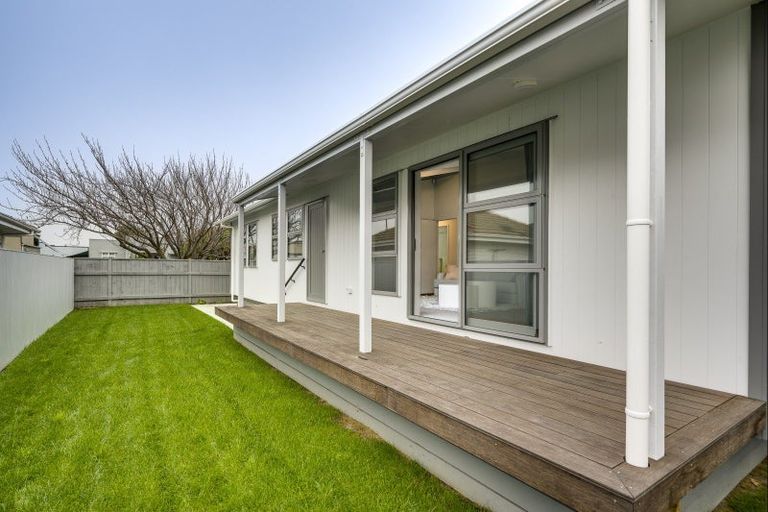 Photo of property in Lantern Light Takeaways, 1012 Willowpark Road North, Mayfair, Hastings, 4122