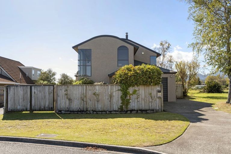 Photo of property in 2/16 Aubrey Crescent, Rainbow Point, Taupo, 3330