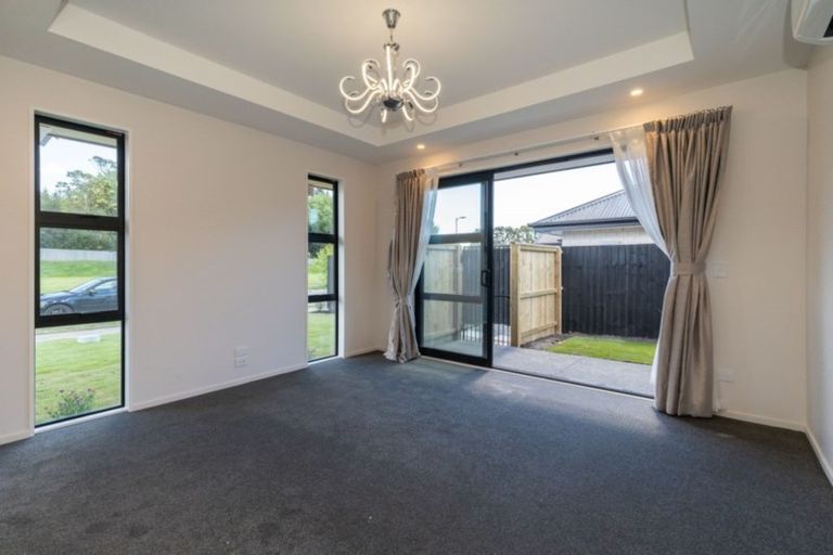 Photo of property in 16 Roys Street, Marshland, Christchurch, 8083