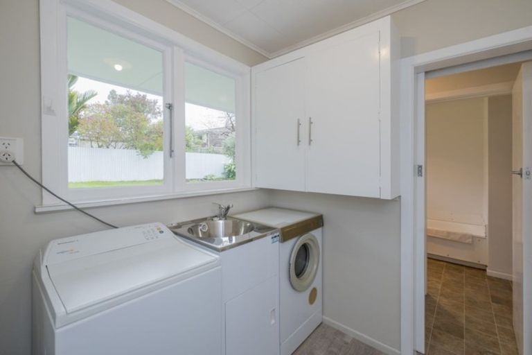 Photo of property in 5 Highbury Drive, Levin, 5510