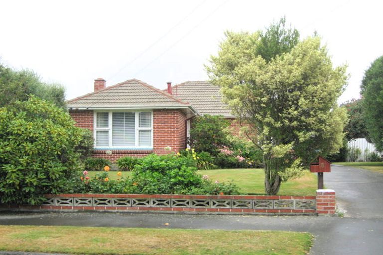 Photo of property in 8 Cheam Street, Dallington, Christchurch, 8061