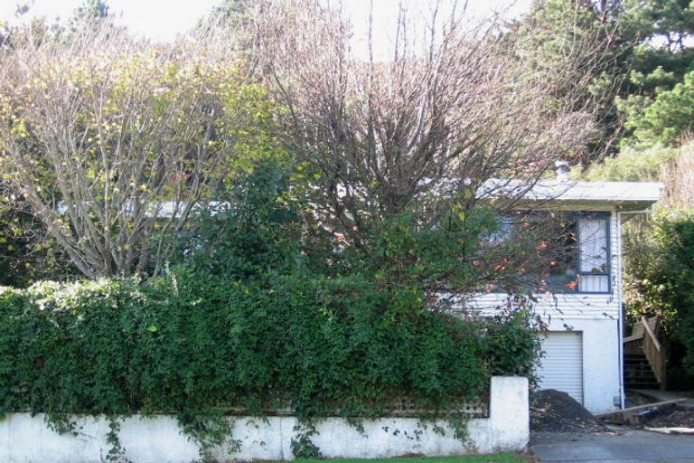 Photo of property in 25 Montgomery Street, Stokes Valley, Lower Hutt, 5019