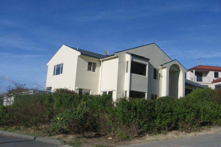 Photo of property in 13 The Topdeck, Whitby, Porirua, 5024