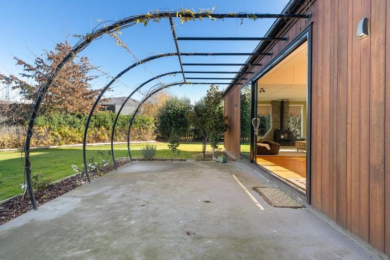 Photo of property in 1 Riesling Way, Cromwell, 9310