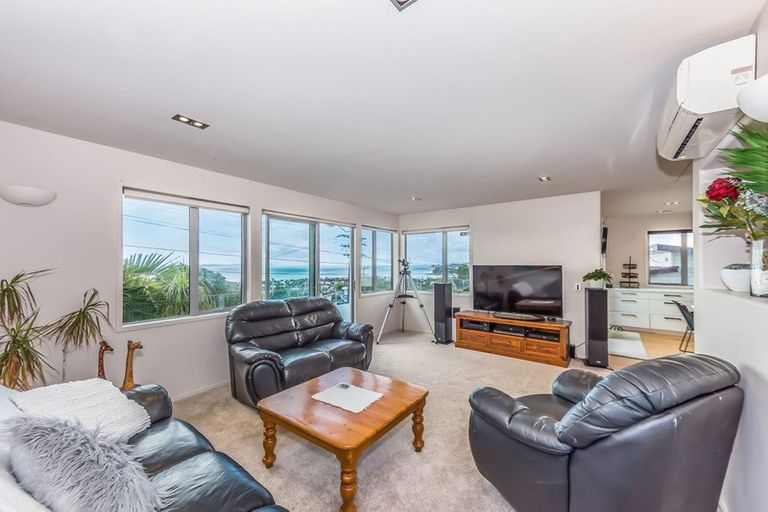 Photo of property in 515 Whangaparaoa Road, Stanmore Bay, Whangaparaoa, 0932
