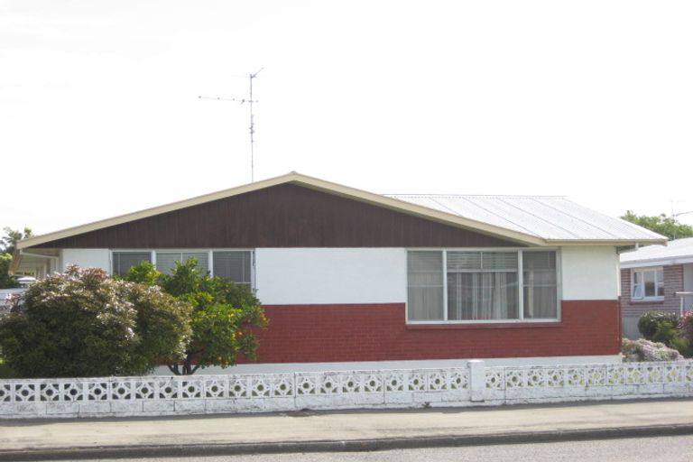 Photo of property in 51 Warwick Street, Mayfield, Blenheim, 7201