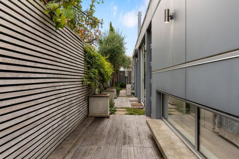 Photo of property in 58 Clare Road, St Albans, Christchurch, 8014