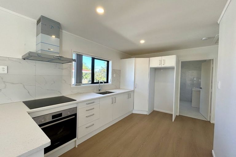 Photo of property in 66 Casuarina Road, Half Moon Bay, Auckland, 2012