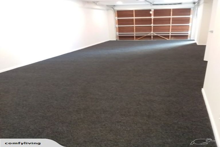 Photo of property in 2/69 Lake Road, Devonport, Auckland, 0624