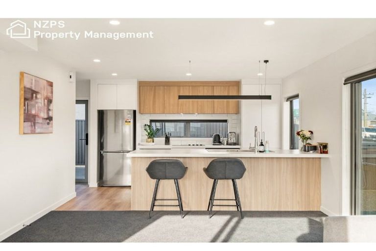 Photo of property in 2/63 Young Street, Saint Kilda, Dunedin, 9012