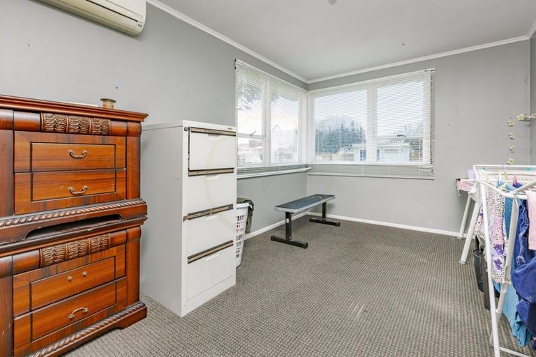 Photo of property in 4 Harper Street, Papakura, 2110