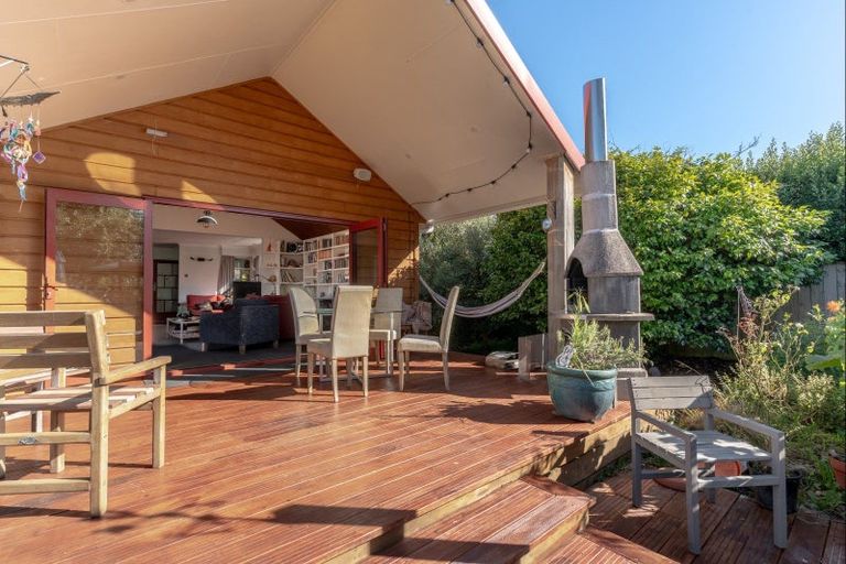 Photo of property in 12 Dixon Street, Carterton, 5713