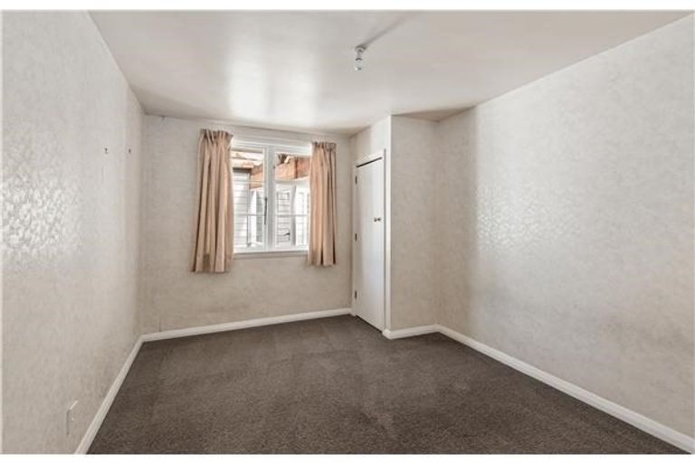 Photo of property in 34 Roche Avenue, Upper Riccarton, Christchurch, 8041
