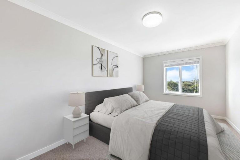 Photo of property in 92 Landmark Terrace, Orewa, 0931