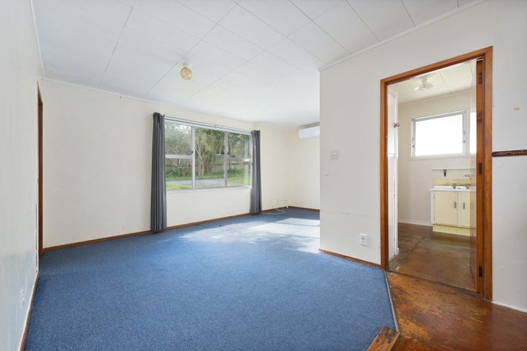 Photo of property in 1/60a View Road, Henderson, Auckland, 0612