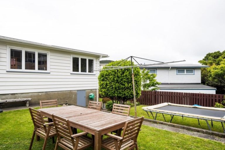 Photo of property in 12 Clematis Grove, Maungaraki, Lower Hutt, 5010